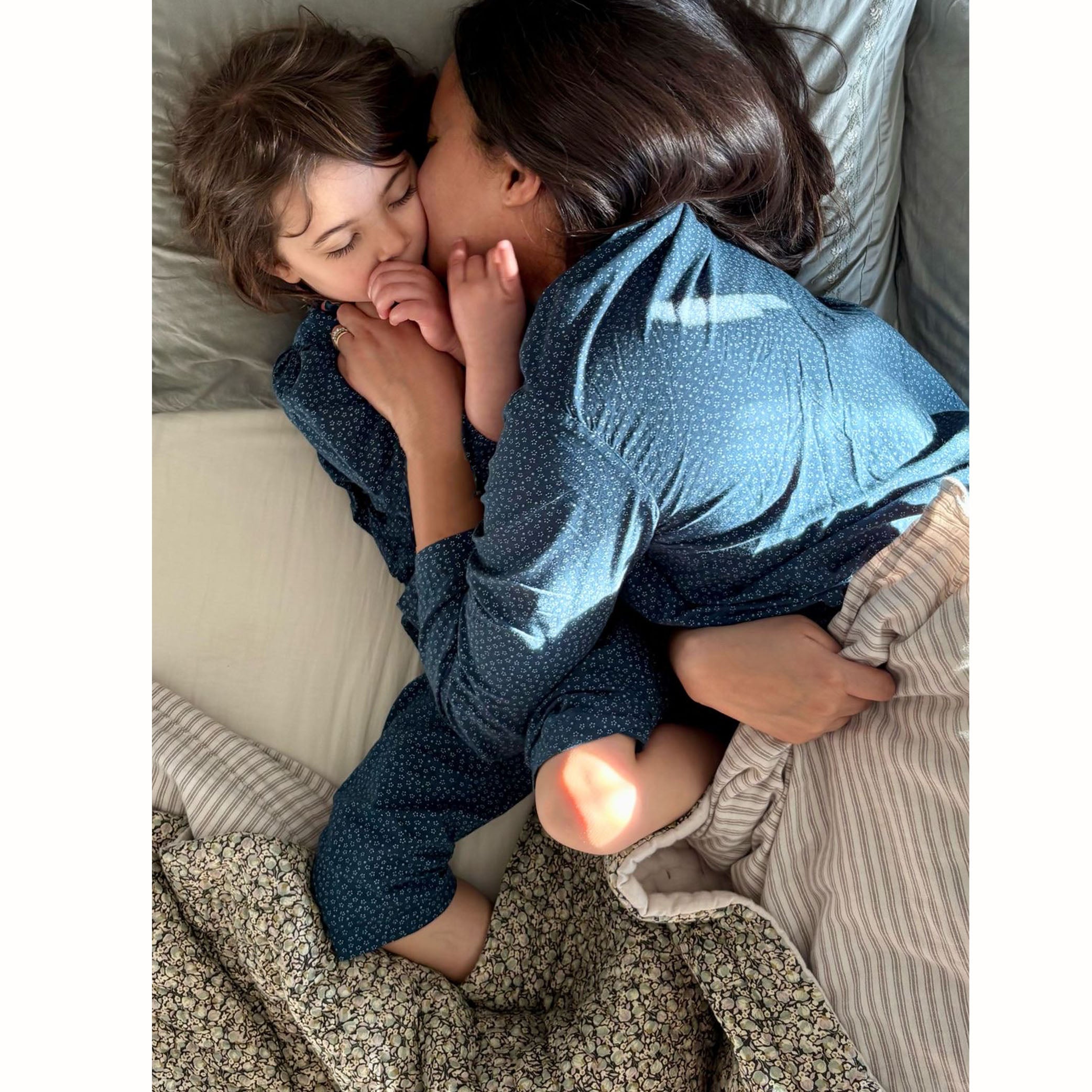 Indigo Dot Women's Open neck Lounge set