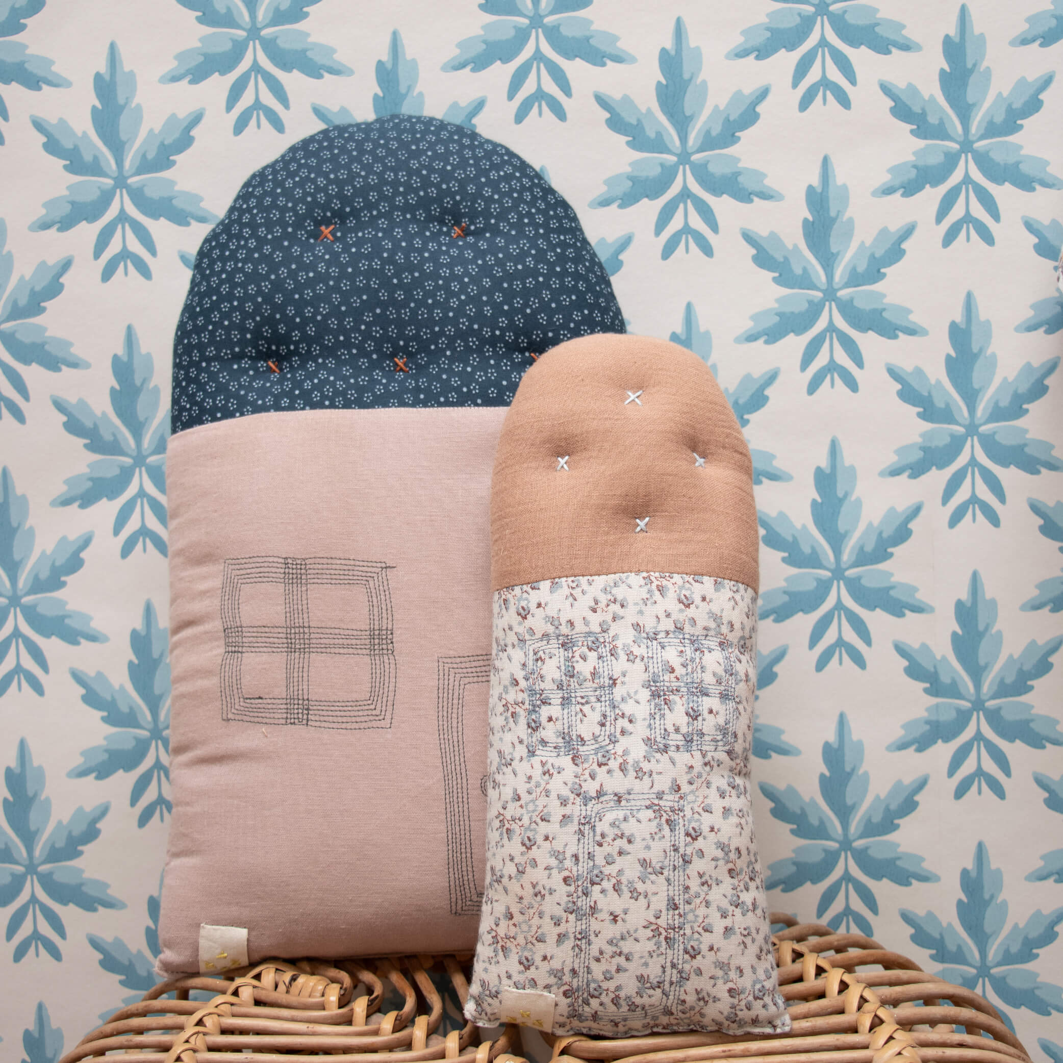 Petit House cushion - Collette