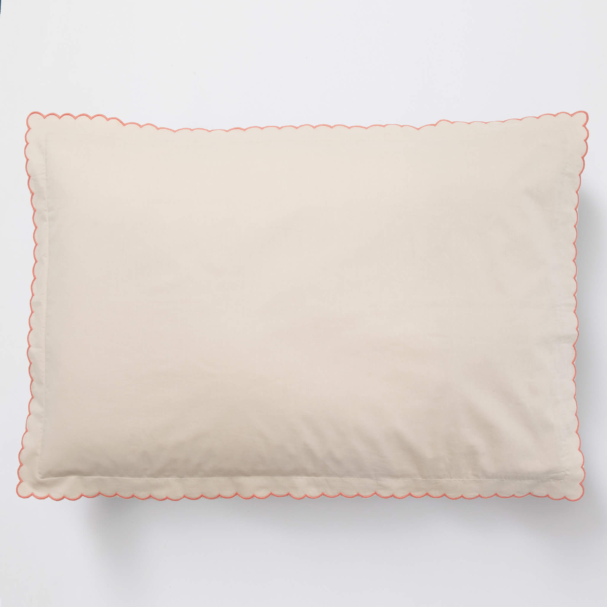 Scalloped edge Pillowcase - Champagne