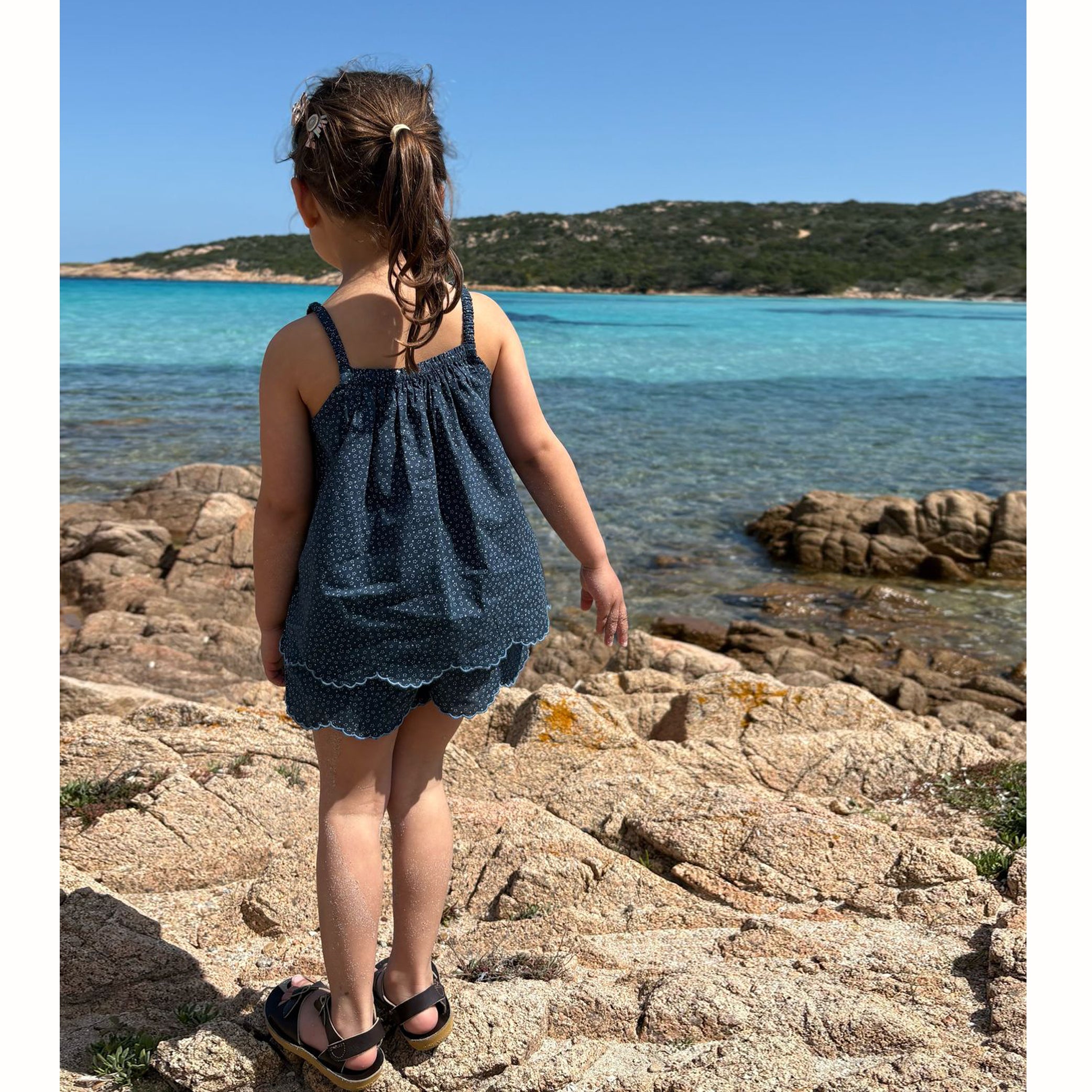 Scalloped edge kids shorts set - Indigo Dot