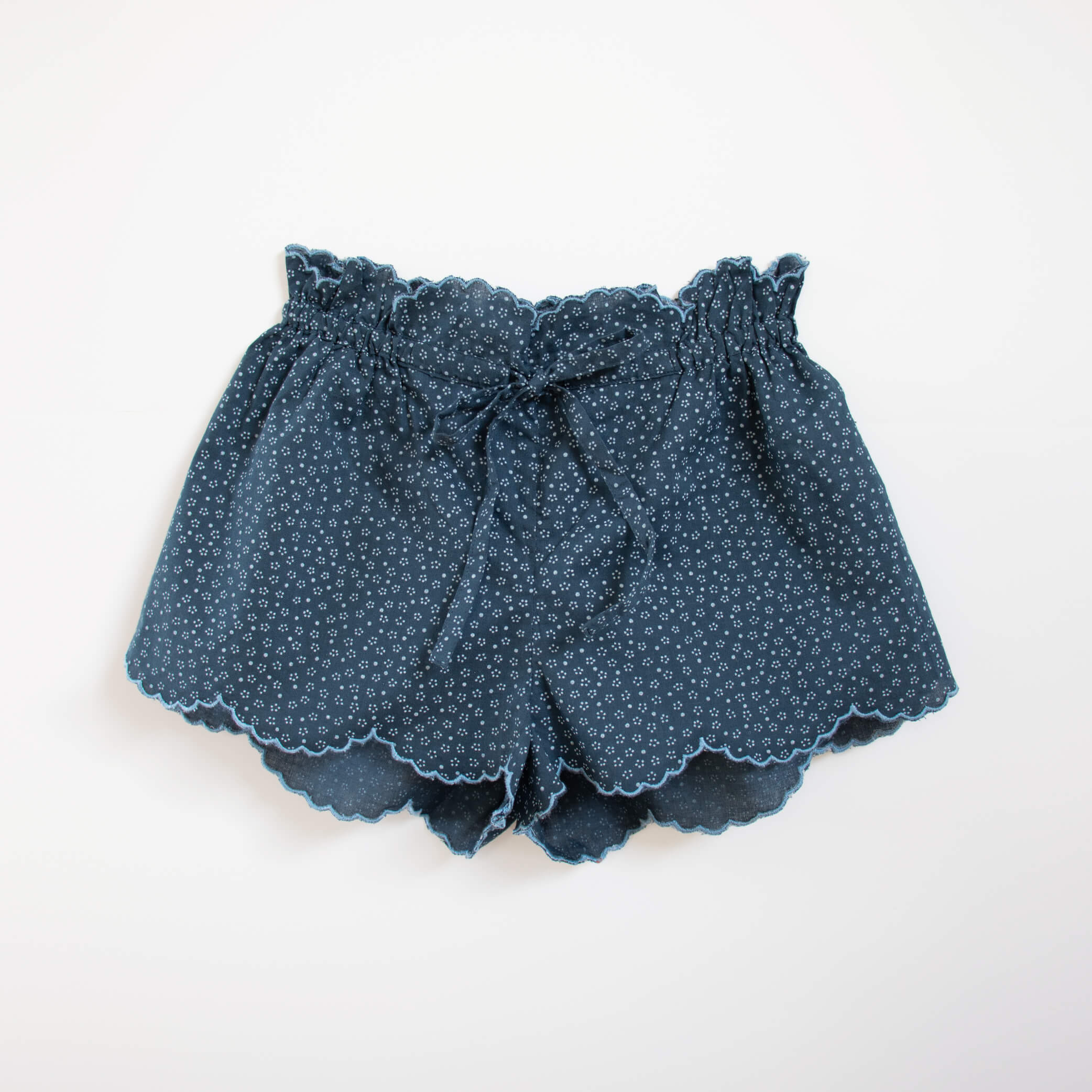 Scalloped edge kids shorts set - Indigo Dot