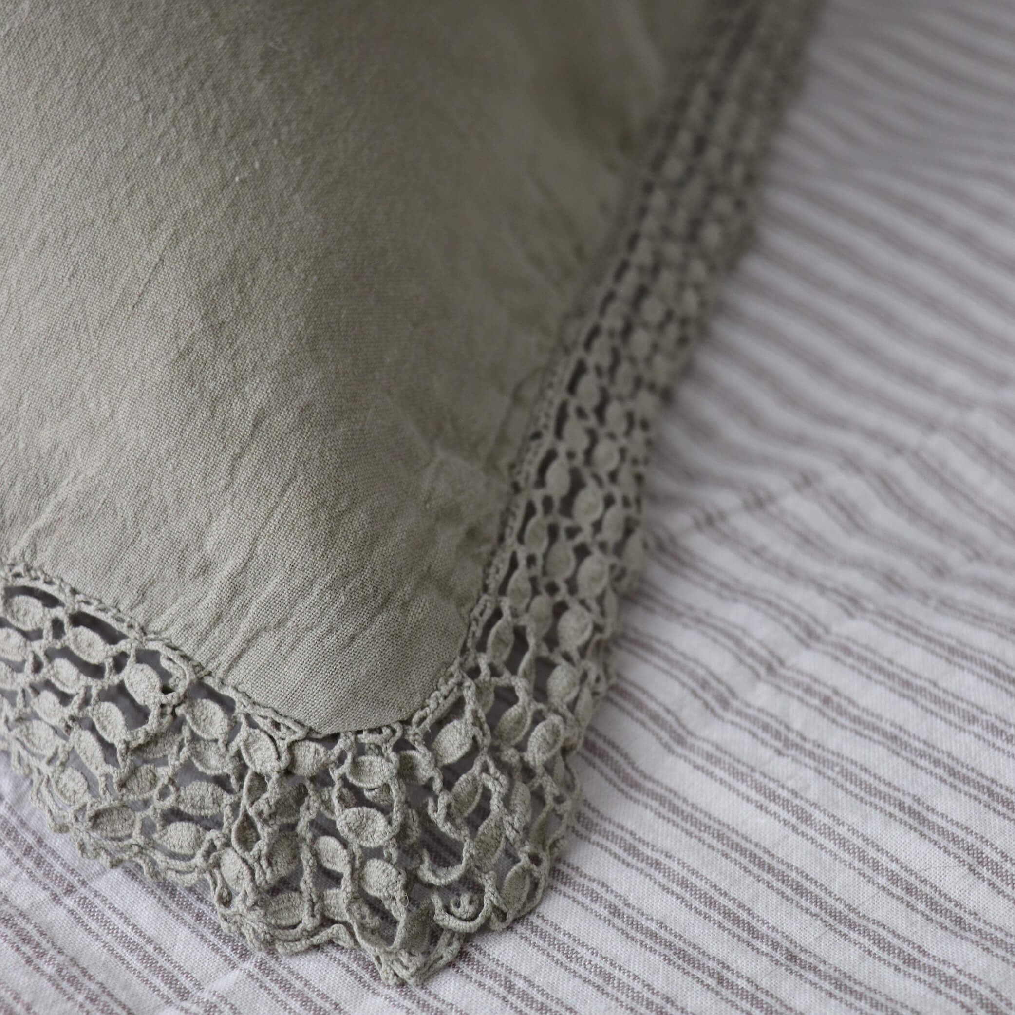 Washed Linen Cotton Oxford Pillowcase with Lace Edge - Olive