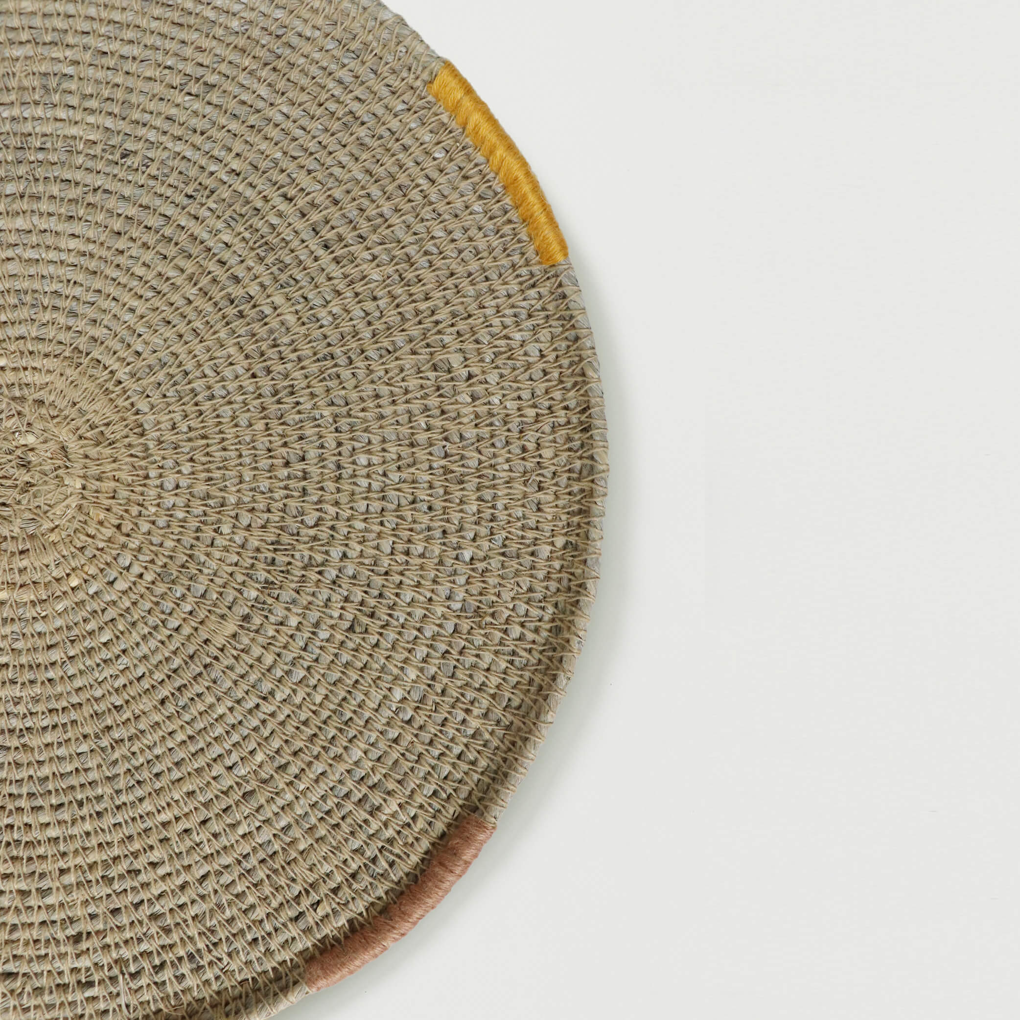 Seagrass tray - Soft Grey | ∅26cm