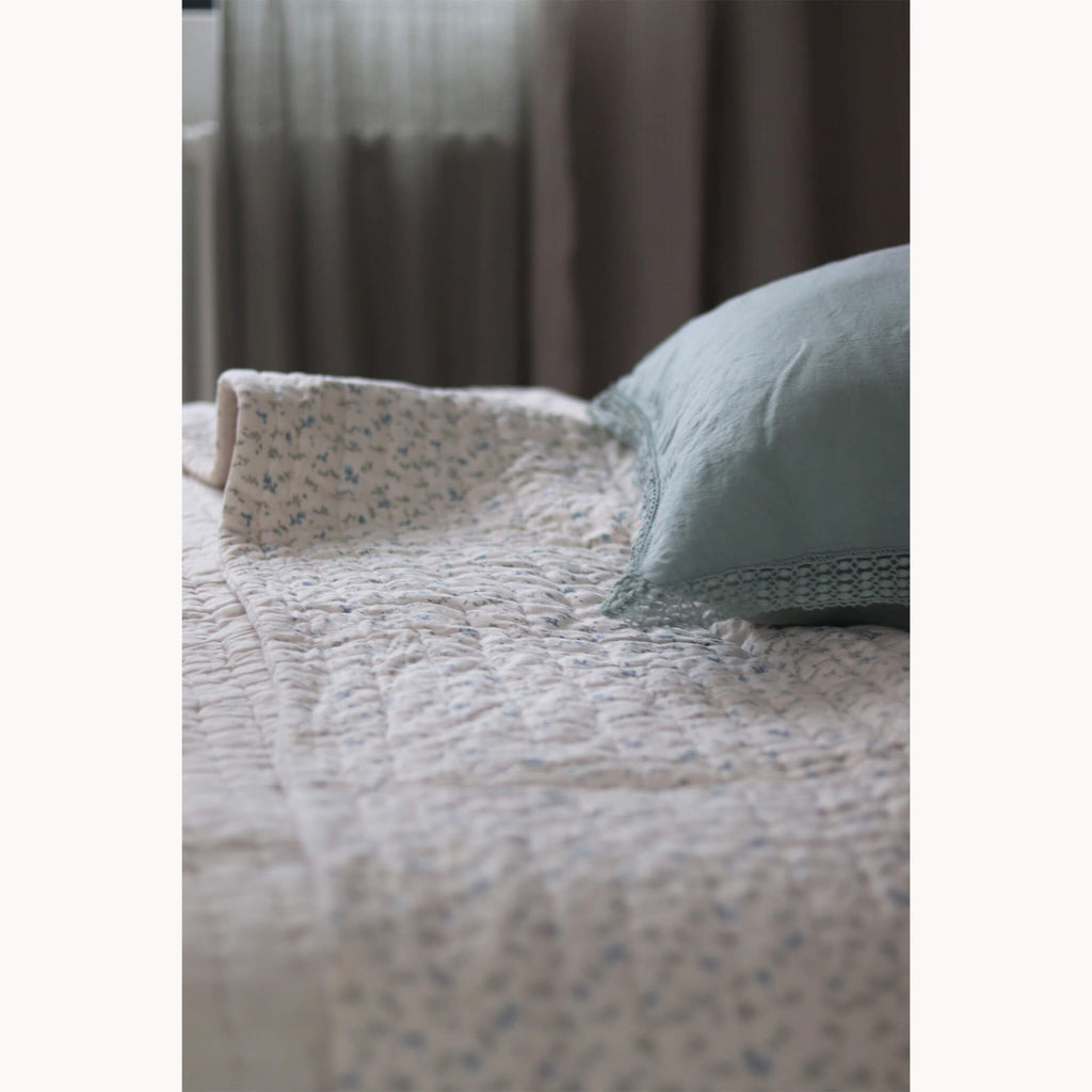 Washed Linen Cotton  Oxford Pillowcase with Lace Edge - Celedon Green