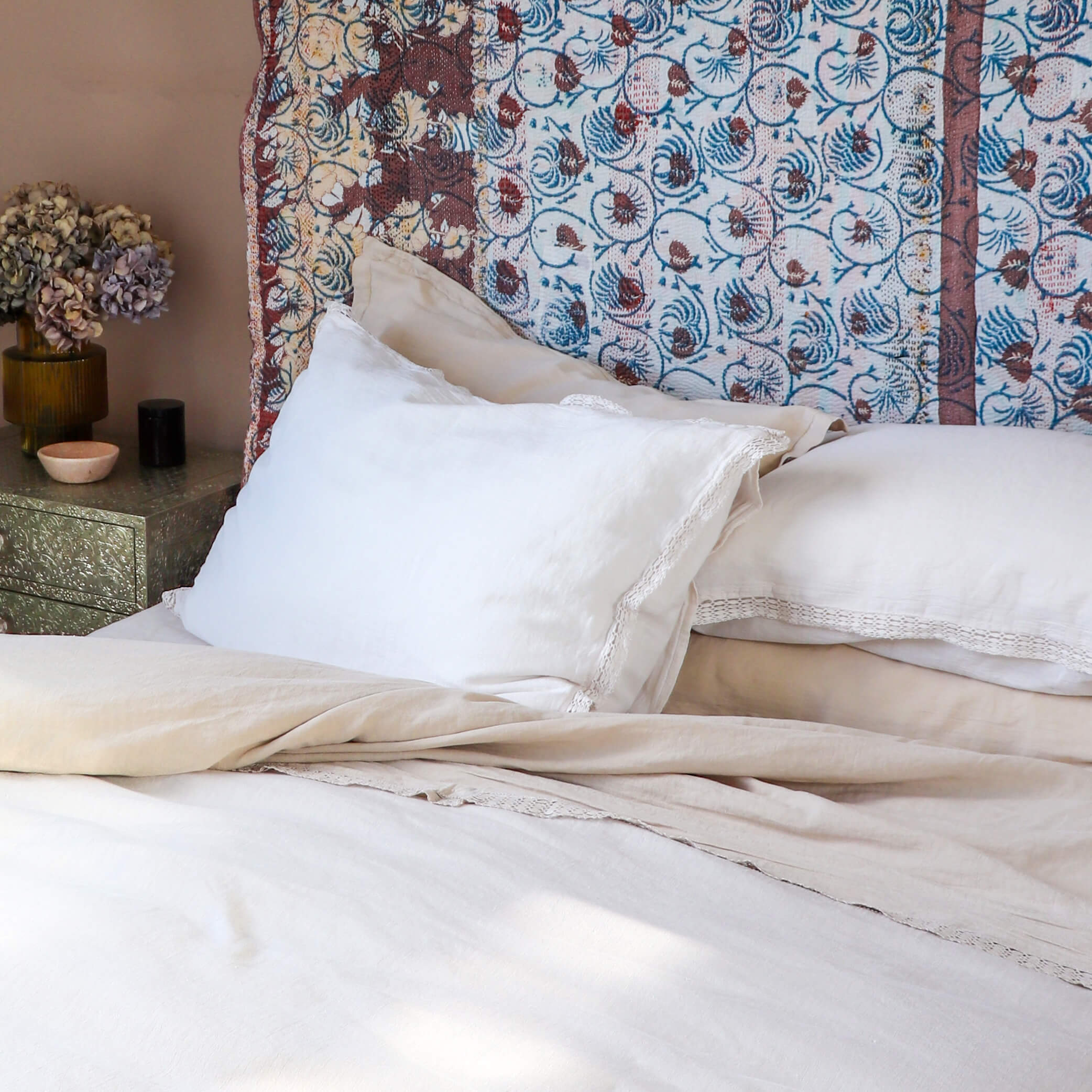 Washed Linen Cotton  Oxford Pillowcase with Lace Edge - Chalk