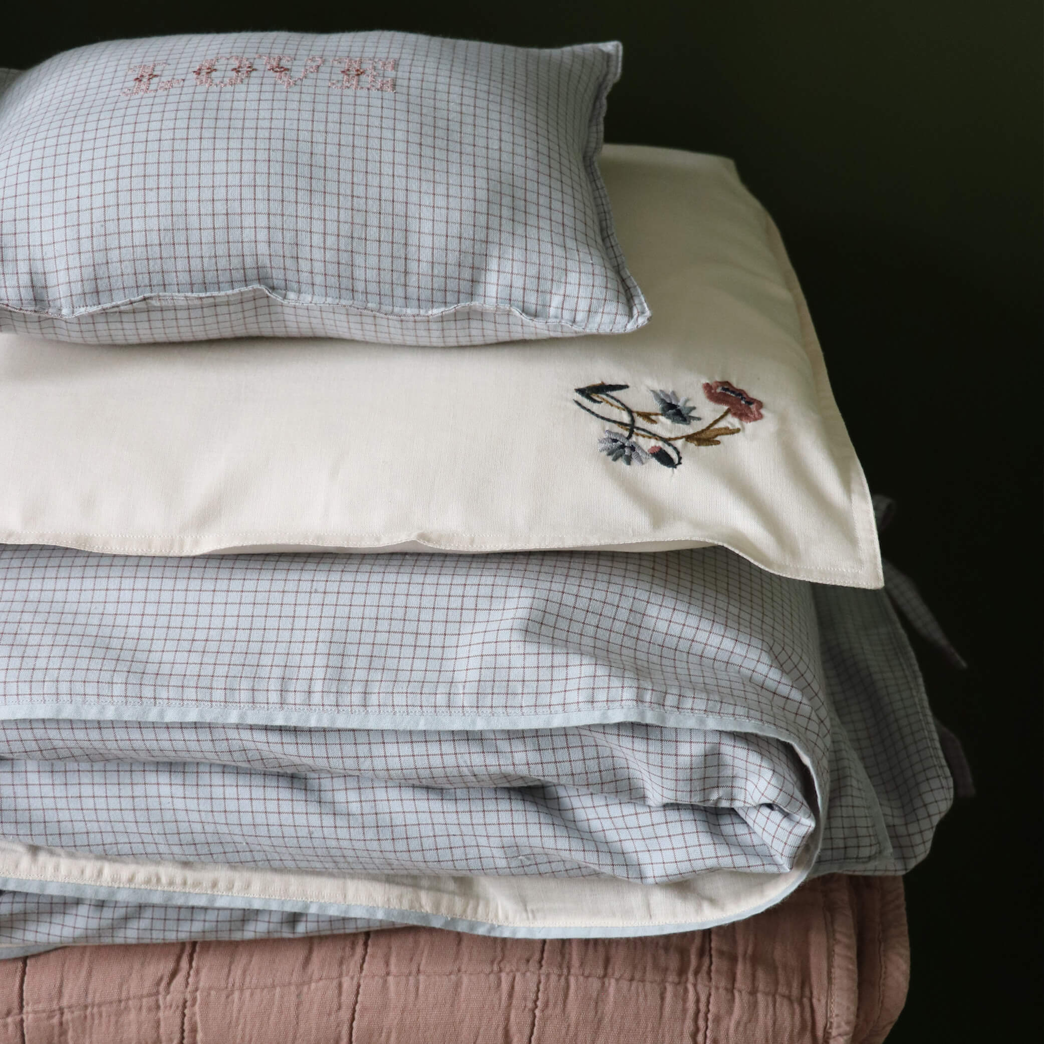 Embroidered Poppy Flower Pillowcase - Stone